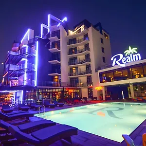 Palm 4* باتومي