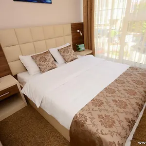 فندق City 3* باتومي